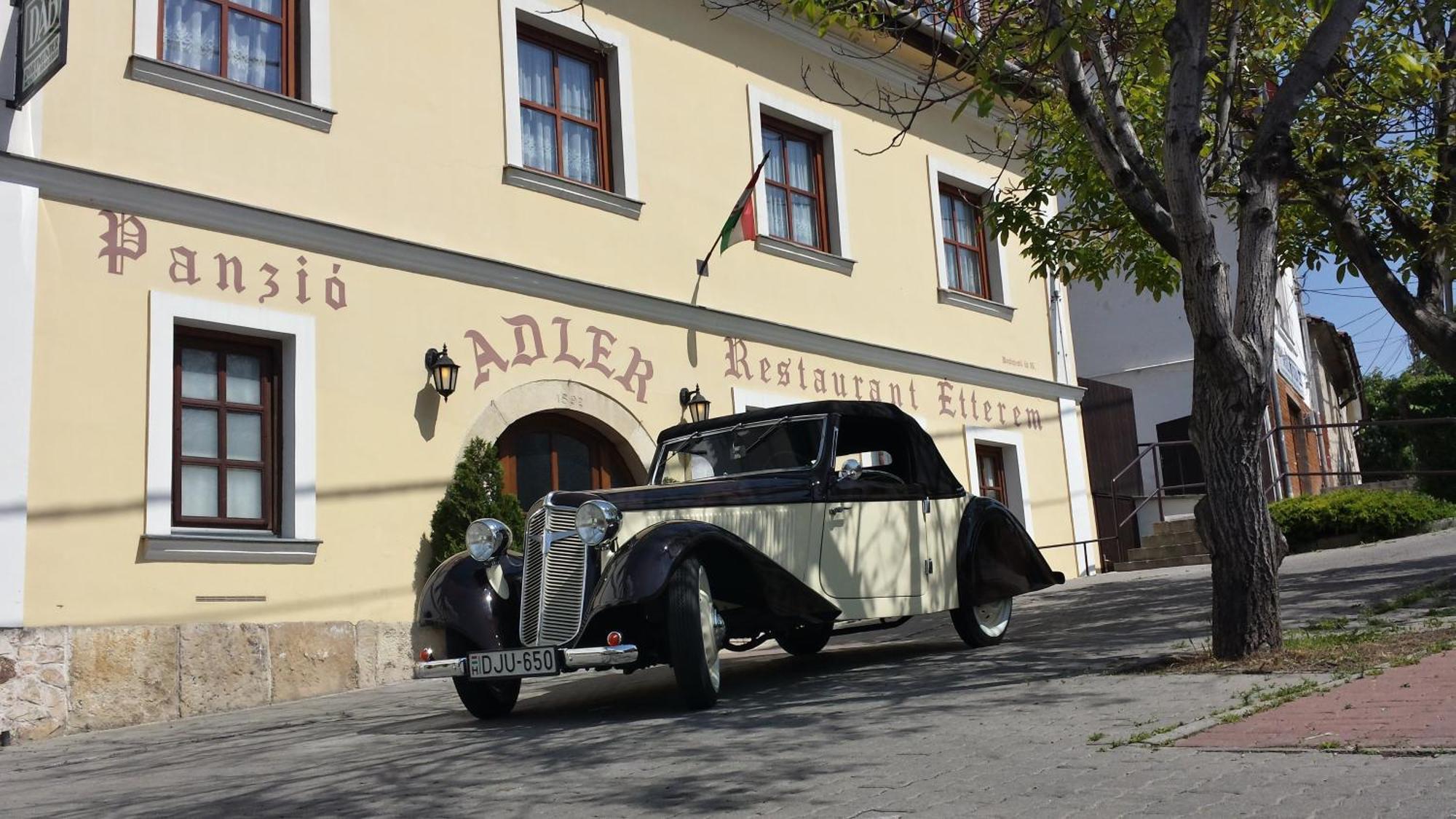 Adler Panzio Hotel Budaors Luaran gambar