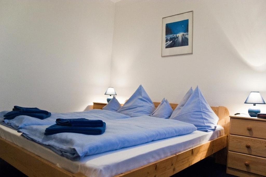 Adler Panzio Hotel Budaors Luaran gambar